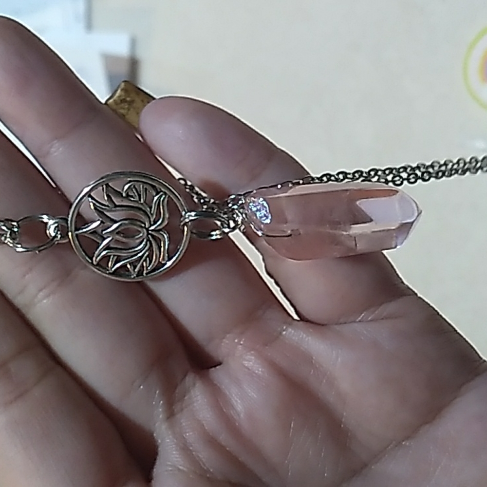 Lotus pendent w pink aura crystal point necklace - Picture 15 of 15